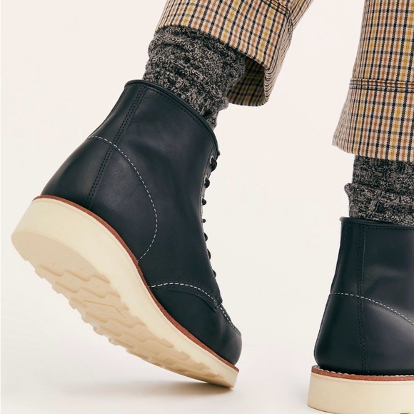 SOLD! Red Wing 6” Classic Moc Boot - Picture 3 of 10
